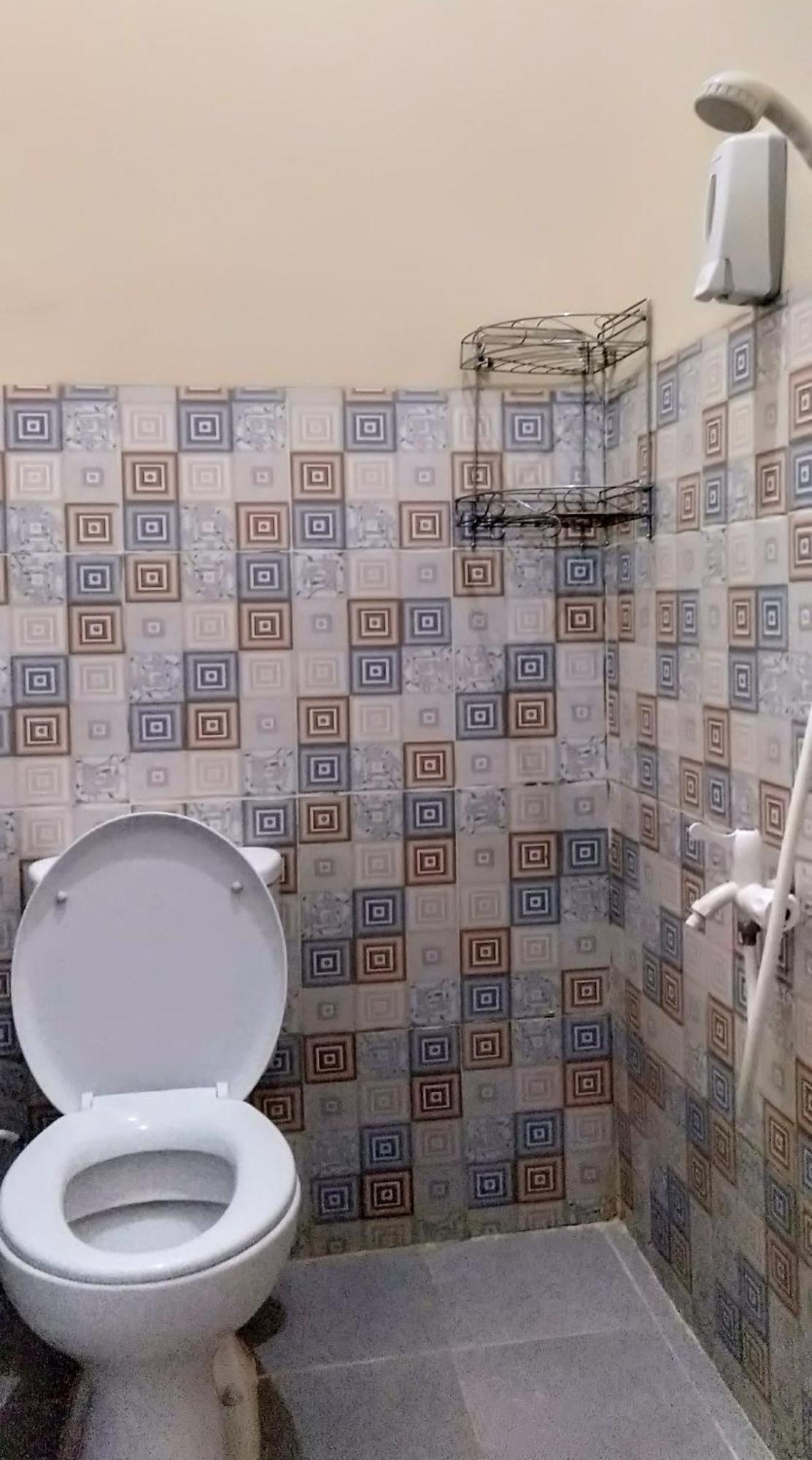 Grand Khalifah Guesthouse Sumbawa Екстериор снимка