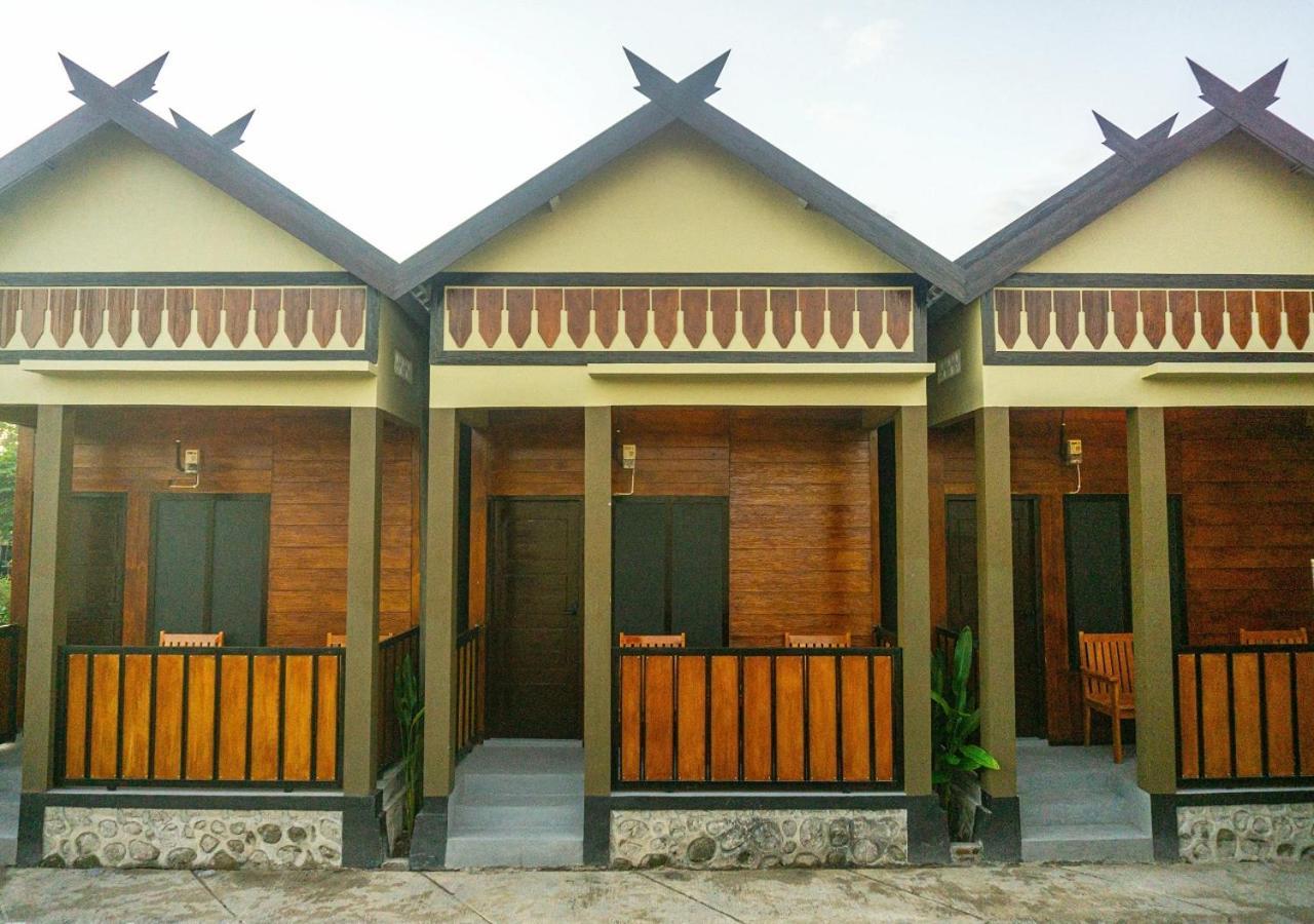 Grand Khalifah Guesthouse Sumbawa Екстериор снимка