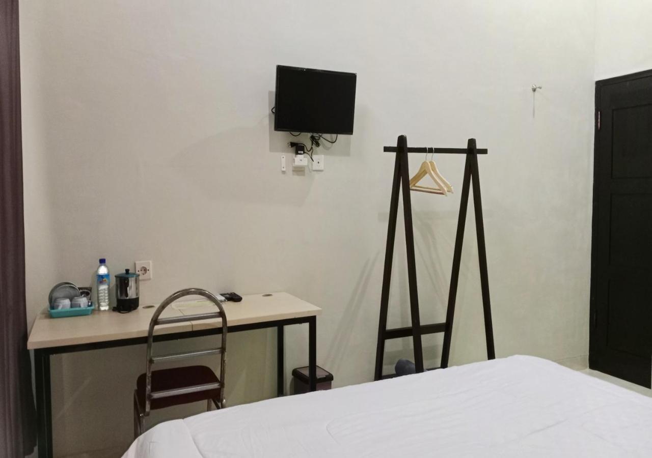 Grand Khalifah Guesthouse Sumbawa Екстериор снимка